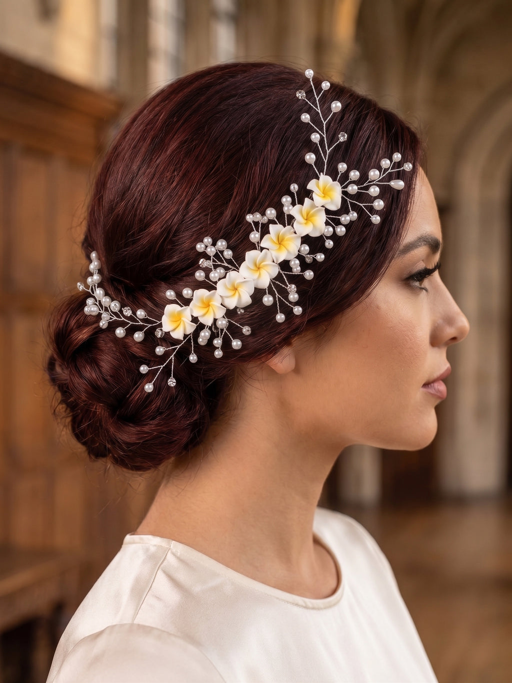 Gants de mariée longs en satin de qualité supérieure, bordés de fourrure