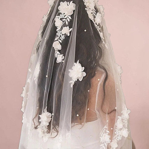 Foonlau Amélie Breathtaking Cascade of Blossoms: The 200cm / 78in Floor-Length Veil